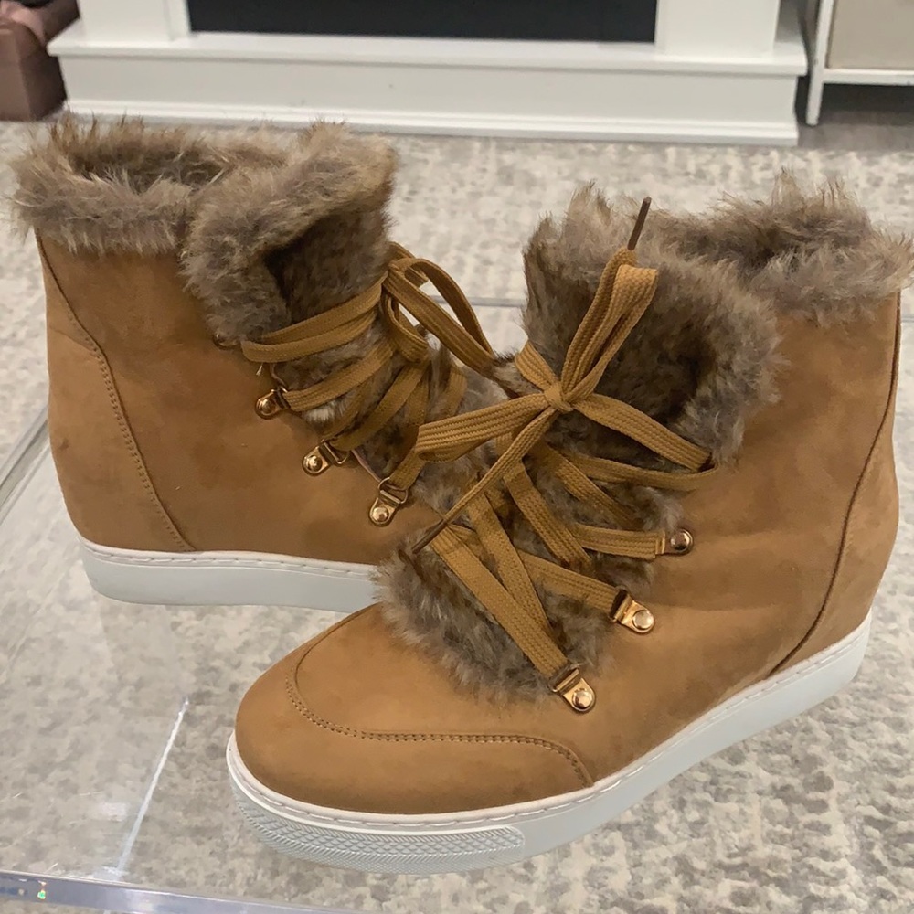 Journee collection wedge booties